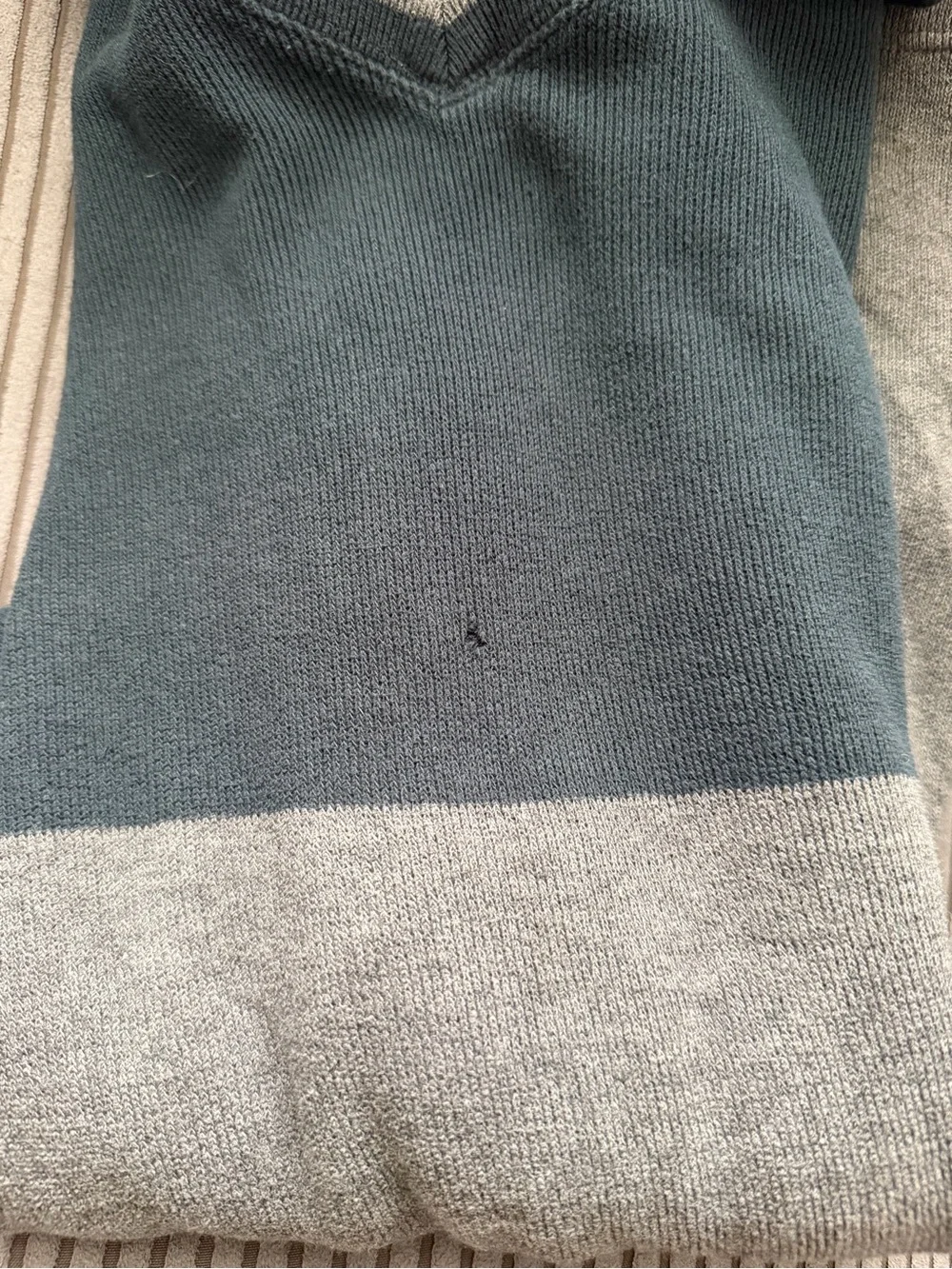 VTG Banana Republic Men's Two-Tone V-Neck Sweater in Navy and Gray